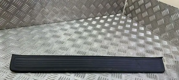 Honda CR-V Front sill trim cover 84252SWAA0