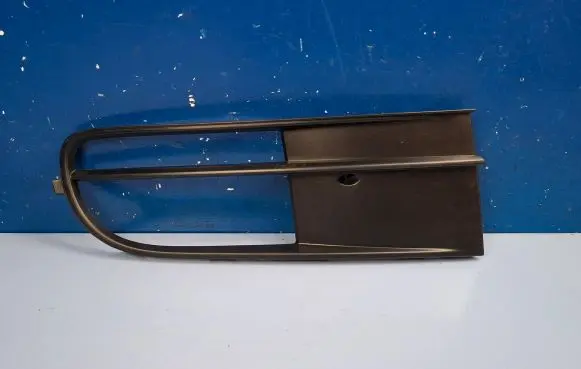 Volkswagen Beetle A5 Front fog light trim/grill 5C5853666D 5C5853666D9B9