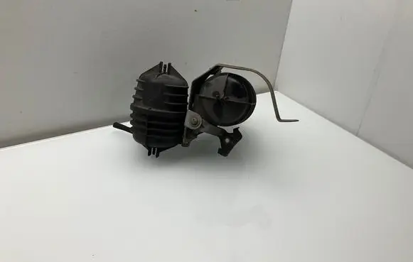 BMW 5 E60 E61 Vacuum air tank 7799790 62440410 2247620