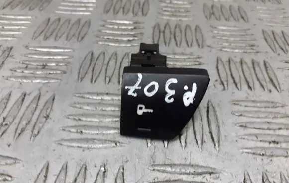 Peugeot 307 Central locking switch button 