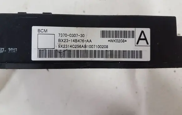 Jaguar XF X250 Fuse module 7370030730 BX2314B476AA