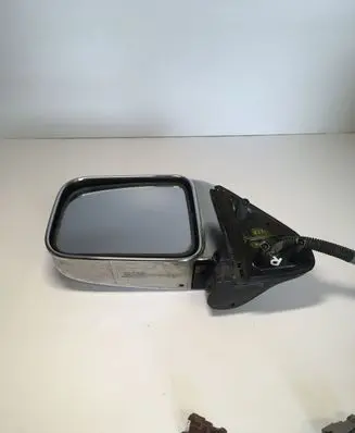 Nissan Navara D40 Front door electric wing mirror 012089