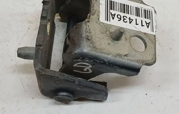 Citroen C5 Rear door lower hinge