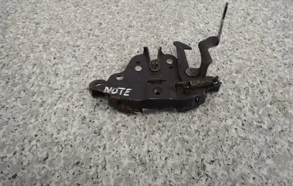 Nissan Note (E11) Engine bonnet/hood lock/catch