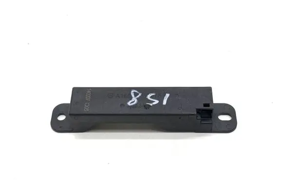 Mercedes-Benz GL X166 Keyless (KESSY) go control unit/module A1668200075 33503401