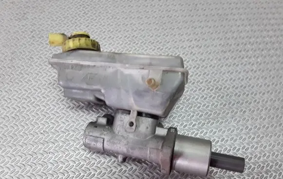 Ford Galaxy Master brake cylinder
