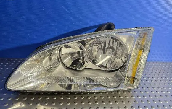 Ford Focus Headlight/headlamp