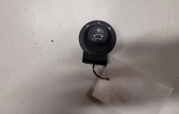 Ford Focus Wing mirror switch 93BG17676BB