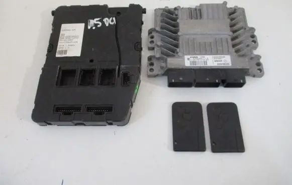 Renault Megane II Engine ECU kit and lock set 8200766462