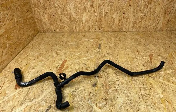 Engine coolant pipe/hose