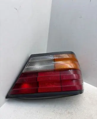 Mercedes-Benz E W124 Rear/tail lights 53373R23 53373R6 E10153373R3