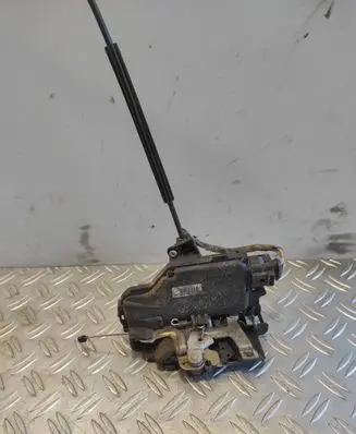 Seat Altea Front door lock 3D1837016