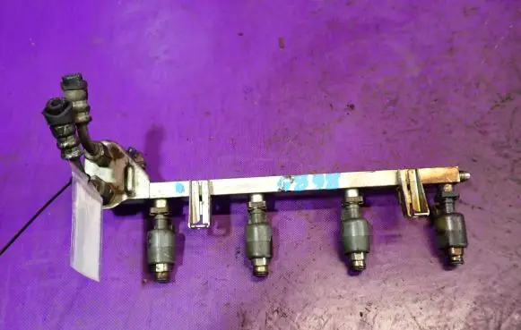 Opel Vectra B Fuel main line pipe