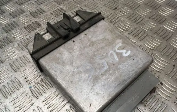 Ford Mondeo Mk III Engine control unit/module 5S7112A650XA 4CUA E111000287