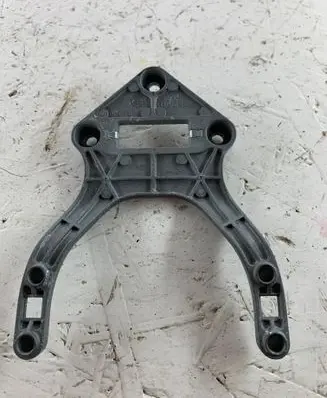 Mercedes-Benz CLS C219 Other interior part 2198100111