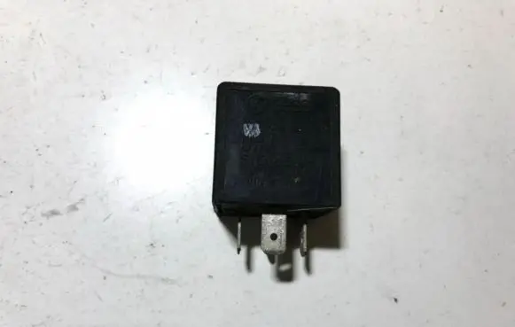 Volkswagen Golf IV Other relay 191955529