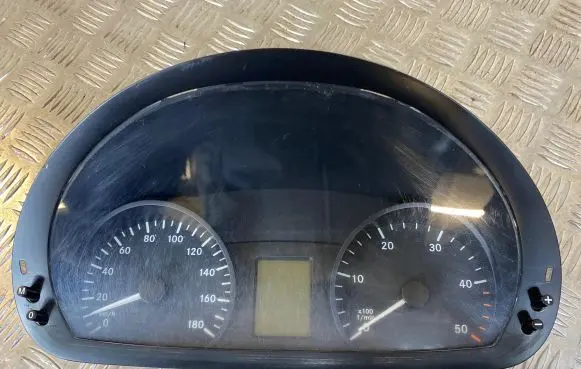 Mercedes-Benz Sprinter W906 Speedometer (instrument cluster) A9065422101 A9064482421 A9065422701