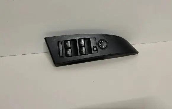 BMW 5 E60 E61 Electric window control switch 6951904
