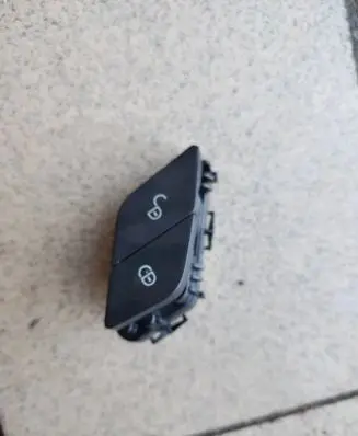 Mercedes-Benz E W213 Central locking switch button A2139059603 12589339 17T093