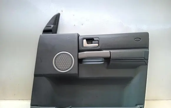 Land Rover Discovery 3 - LR3 Front door card panel trim 190599