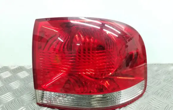 Volkswagen Touareg I Rear/tail lights 7L6945096K