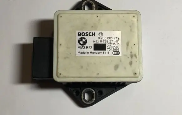 BMW 5 E60 E61 ESP acceleration yaw rate sensor 6782371 3452678237101