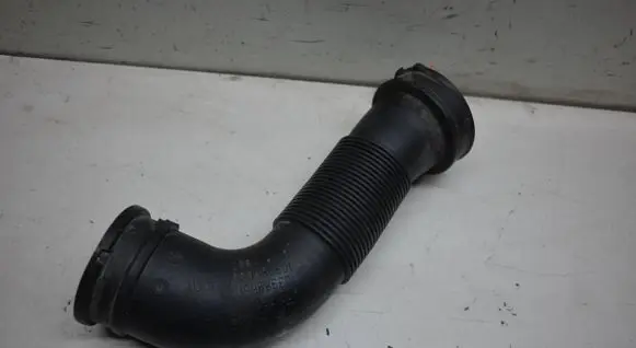 Opel Astra J Air intake hose/pipe 13254633
