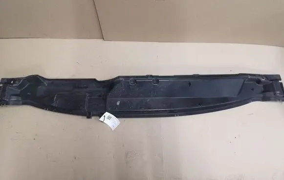 Ford Focus Wiper trim 4M51A01628