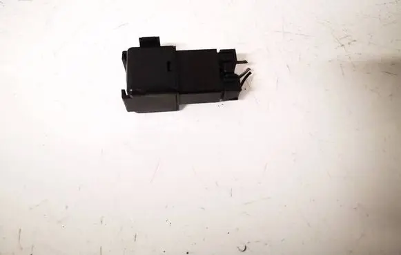 Nissan X-Trail T30 Other relay if356 e13020301