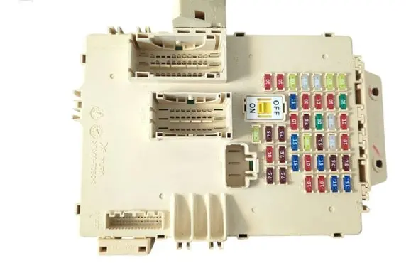 Hyundai i40 Fuse module 919503Z011 1012905005 3Z0111209060280