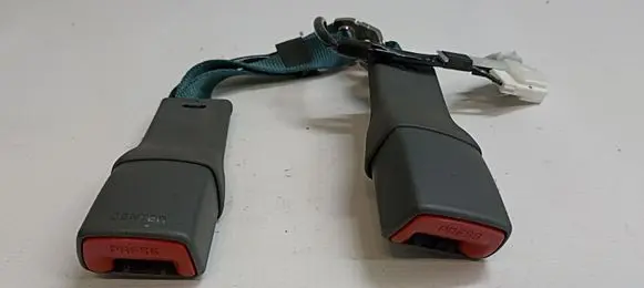 Toyota Prius (XW30) Middle seatbelt buckle (rear) 06336 15583