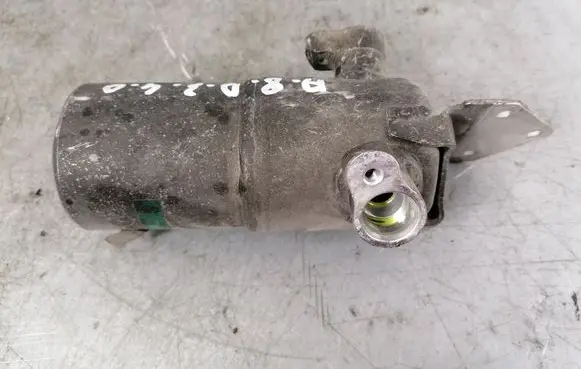 Audi A8 S8 D3 4E Air conditioning (A/C) air dryer 4E0820189L