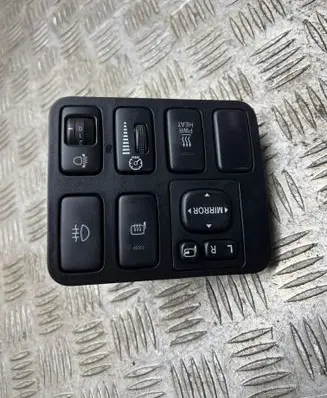 Toyota Land Cruiser (J120) A set of switches