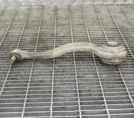 Mercedes-Benz C W204 Front lower control arm/wishbone A20304
