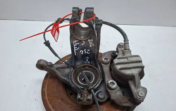 Peugeot 208 I Front wheel hub spindle knuckle S27612575