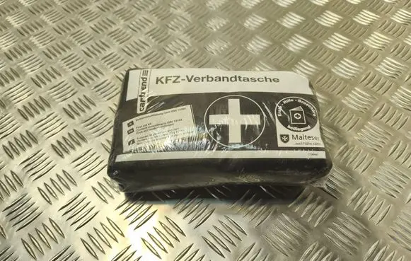 Nissan Micra K14 First aid kit 