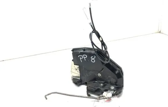 Suzuki Swift I Front door lock 