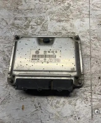 Volkswagen Polo III 6N 6N2 6NF Engine control unit/module 030906032BD 26SA0000 0261206767