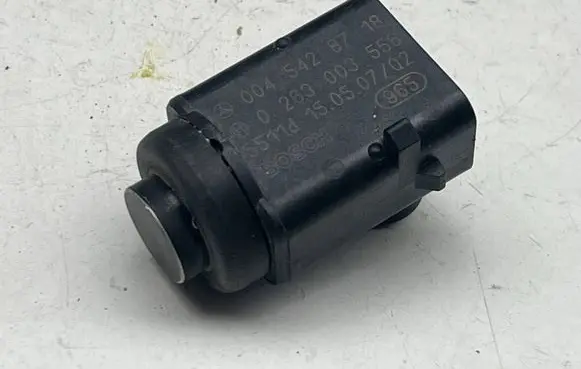 Mercedes-Benz GLB X247 Rear glass lock/latch Q381 0045428718