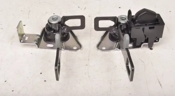 Mini One - Cooper F56 F55 Tailgate hinge 7317711