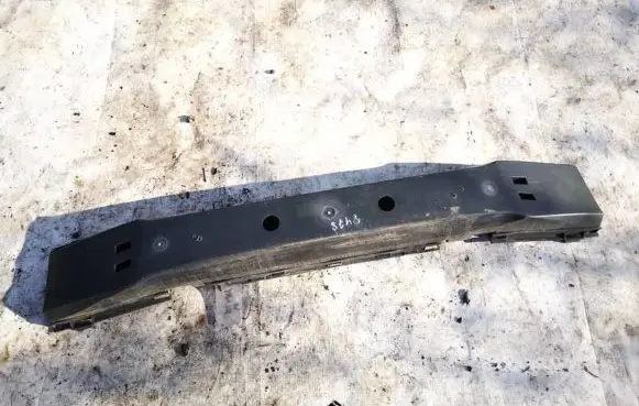 Volvo V50 Front bumper mounting bracket 30655876 30655877