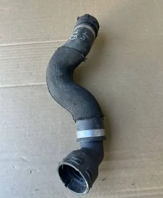 Audi Q7 4M Engine coolant pipe/hose 4M0122101CL