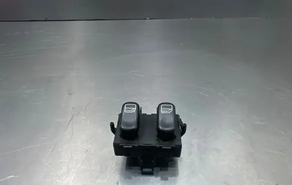 Mercedes-Benz ML W163 Electric window control switch 1638203110 03751610