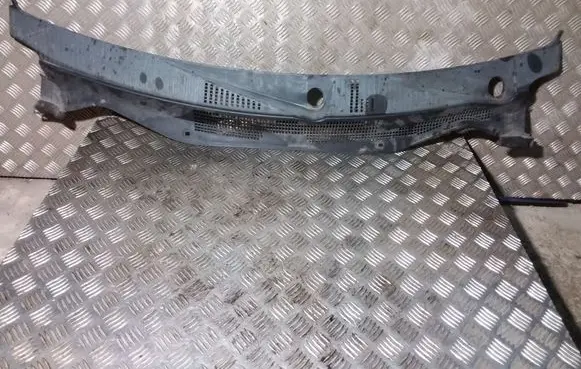 Dodge Caliber Wiper trim 05303815AE