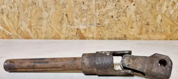 Dacia Sandero Steering column universal joint 488105653R