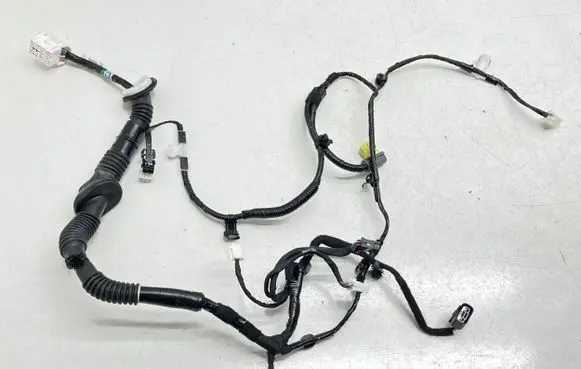 Subaru Crosstrek III Front door wiring loom 81864FN00A