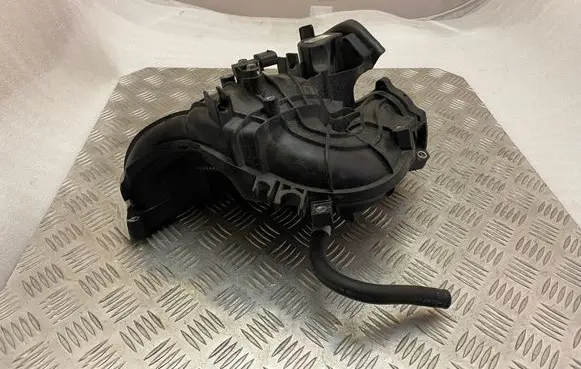 KIA Sportage Intake manifold 2B766