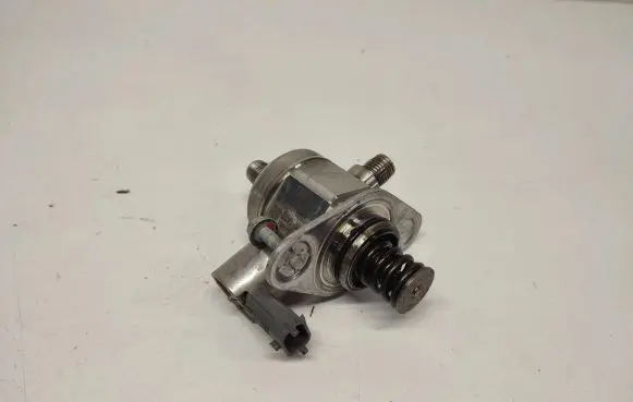 Chevrolet Camaro Fuel injection high pressure pump 12626234 0261520036 086101