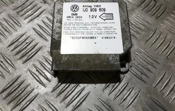 Volkswagen Golf IV Airbag control unit/module 1j0909609 5wk42800
