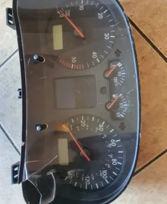 Volkswagen Golf IV Speedometer (instrument cluster) 1J0920921b